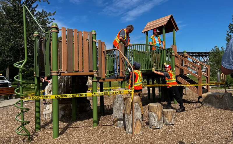 Weinlos Playground Renewal